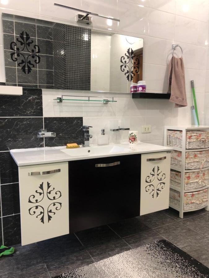 Stylish Apartments In The Heart Of The City! Tasken Kültér fotó